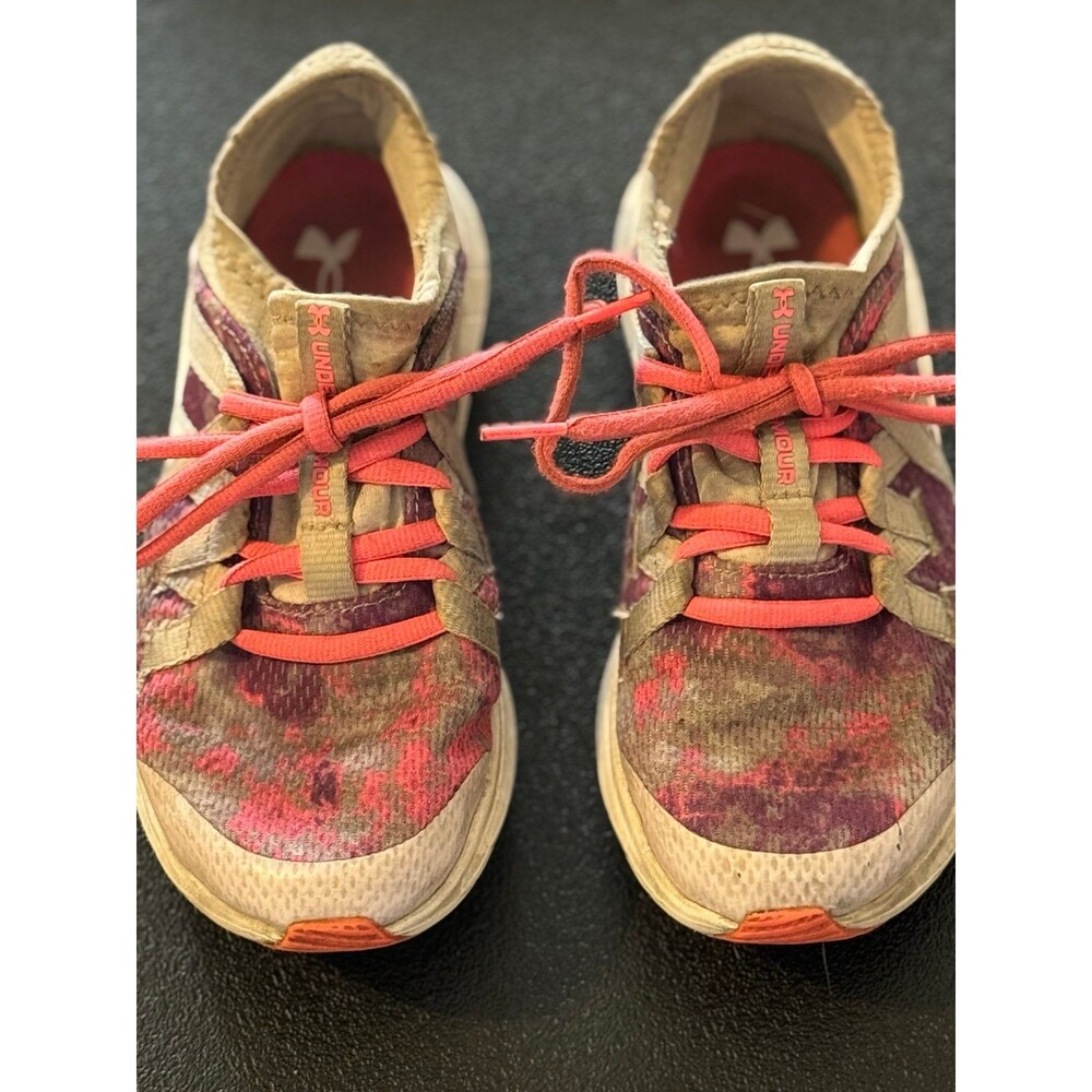 Under Armour Brand, Girl’s (Sz 4Y) Running Shoes/Sneakers, Kid’s Sports/Athletic